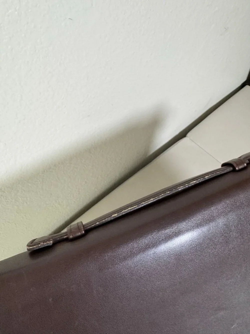 Coach Brown Leather Zip Around Portfolio Binder 3-Ring Organizer Interior Pocket